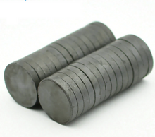 Load image into Gallery viewer, 25 x 4mm Ferrite Disc Magnets - Pack of 50/100/200 - Magneticks
